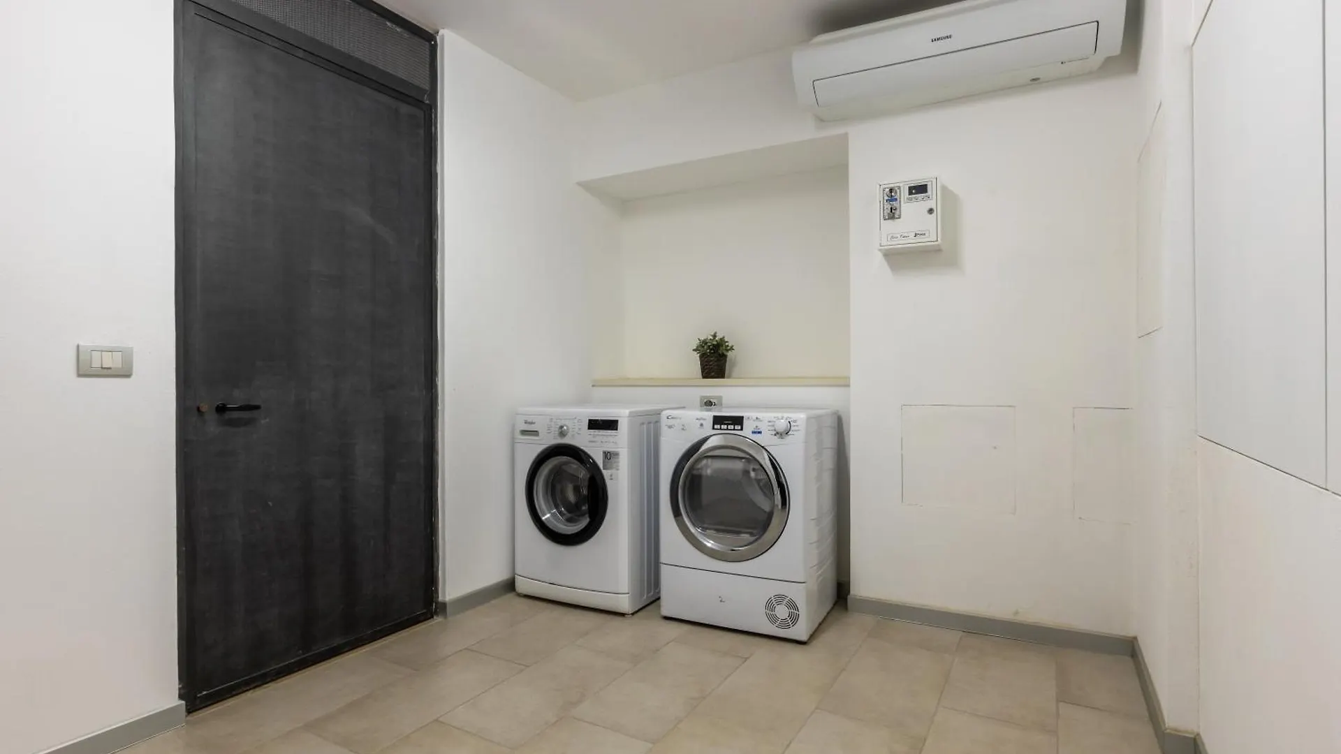 Broglio Studios Milan Apartment